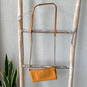 COACH | crossbody with zipper top